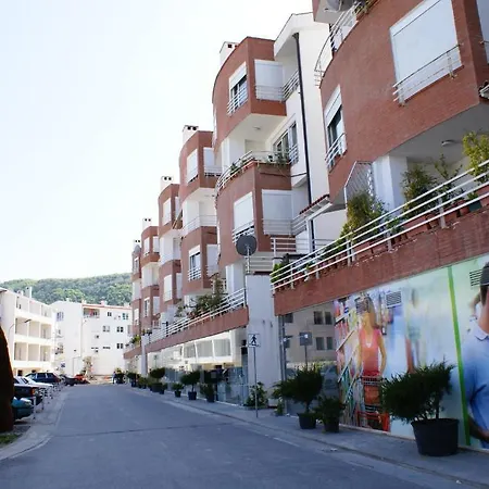 Kodra E Diellit Pensión Tirana