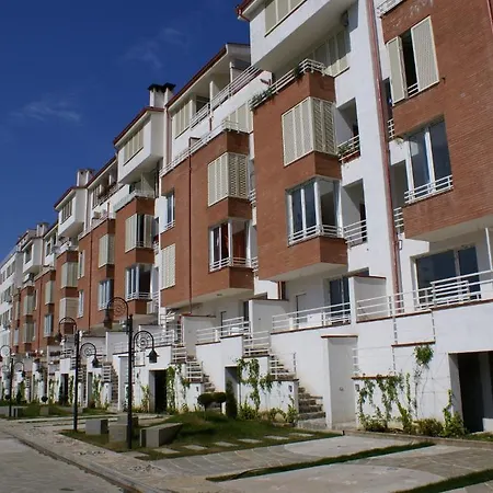Kodra E Diellit 4*